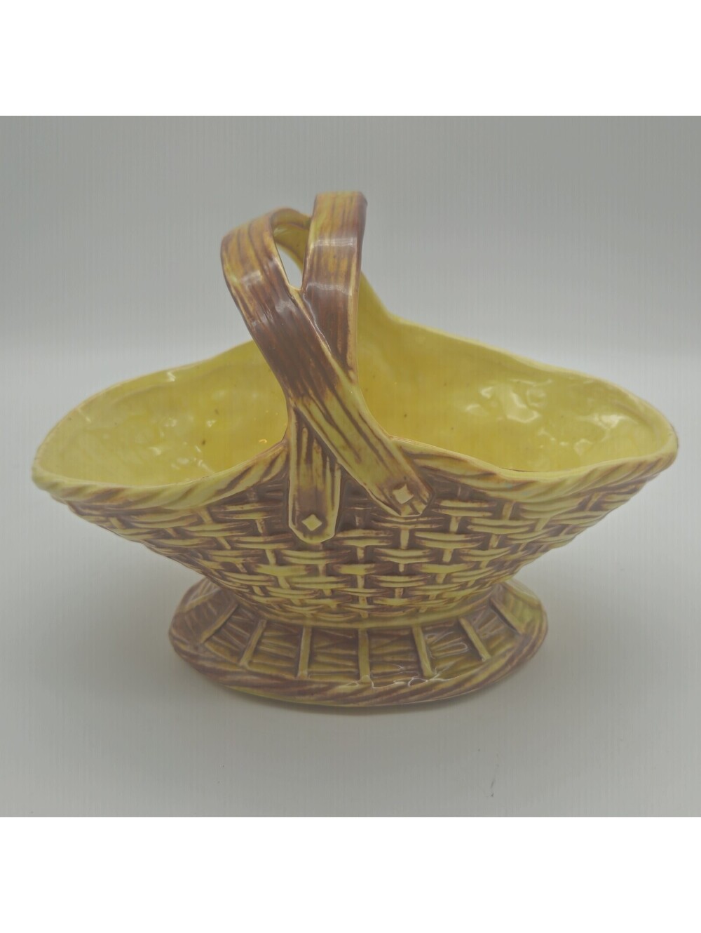 Vintage McCoy USA Ceramic 1950's Yellow/Brown Basket Planter 9x7x5